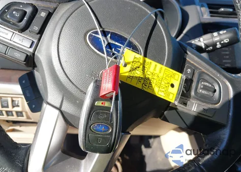 2016 Subaru Outback 3.6R Limited из США, поврежденный, VIN 4S4BSENC0G3288982